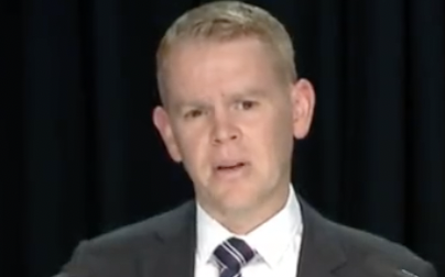Le mâle bêta nouveau premier ministre de la très (((démocratique))) Nouvelle-Zélande incapable de dire ce qu’est une femme