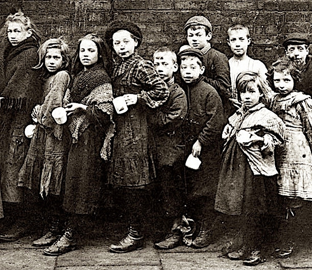 Les restes squelettiques de 150 enfants anglais affamés et travaillés jusqu&rsquo;à la mort dans des usines ne montrent aucune preuve de « privilège blanc »
