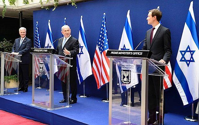 Le juif Jared Kushner, gendre de shabbat Trump, salue l&rsquo;assassinat de Nasrallah, cite le juif français BHL voulant « décoloniser le Liban » des Libanais et déclare que les États-Unis doivent soutenir l&rsquo;invasion terrestre du Liban